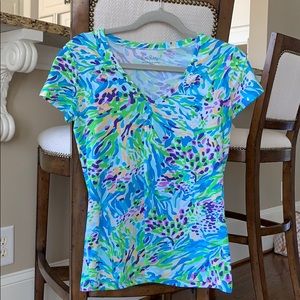 Lily Pulitzer V-neck Tee